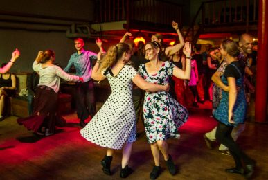 balfolk dansschoenen in amsterdam